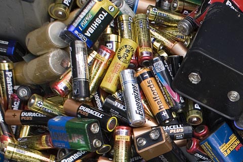 广信兴园报废电池回收价格,旧锂电瓶回收价格|汽车电池回收